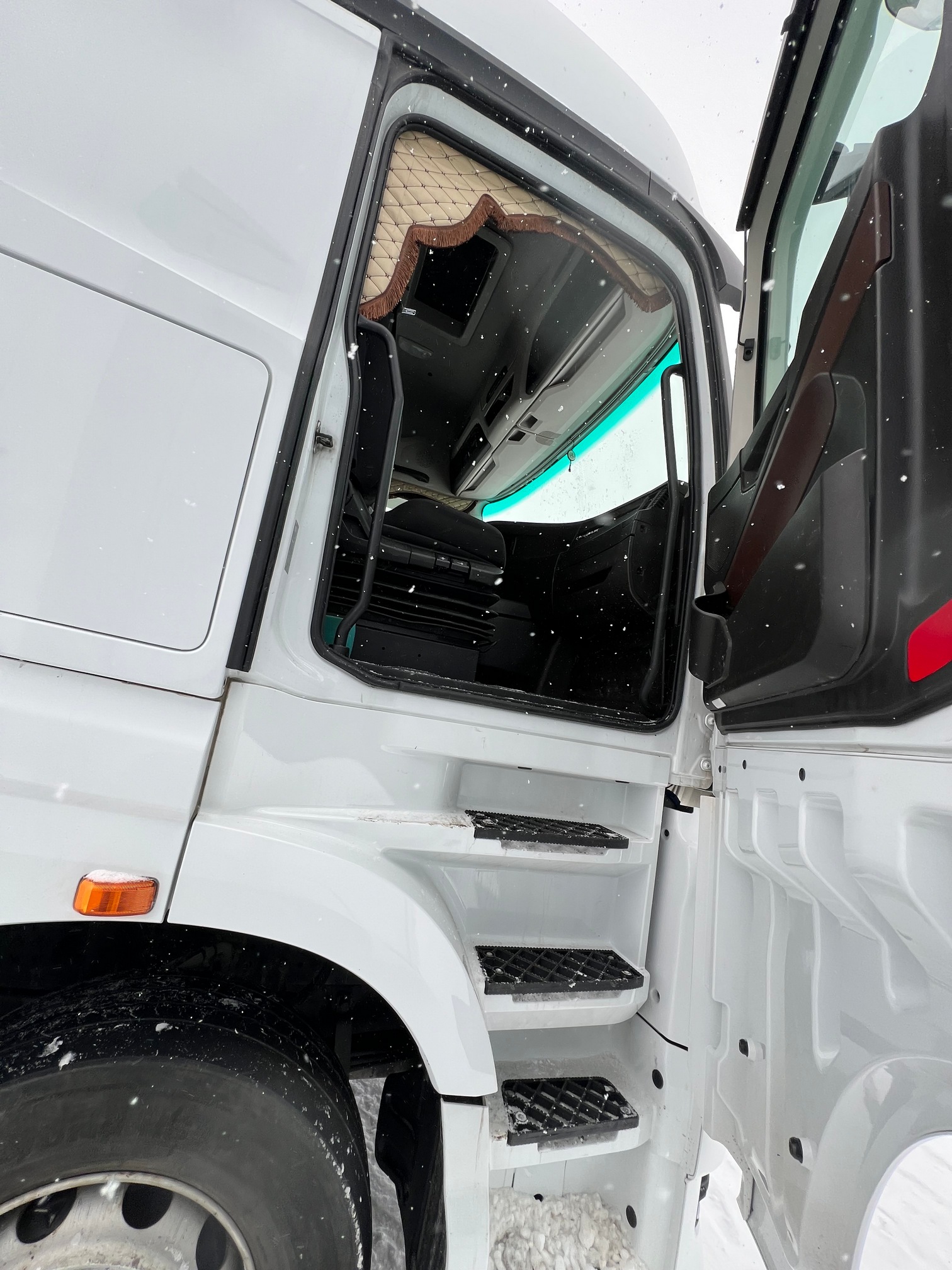 Седельный тягач КАМАЗ 54901-70014-СА 2024 г. - фото 2