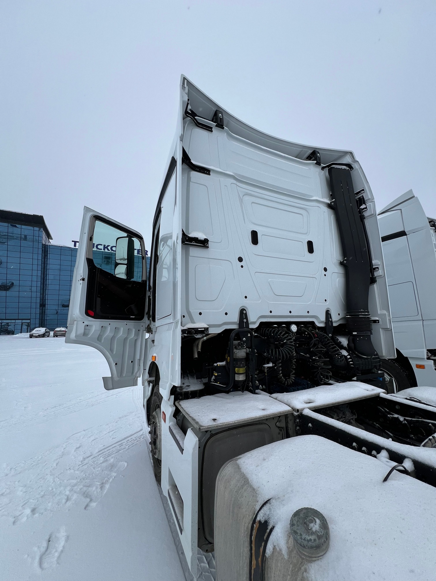 Седельный тягач КАМАЗ 54901-70014-СА 2024 г. - фото 10