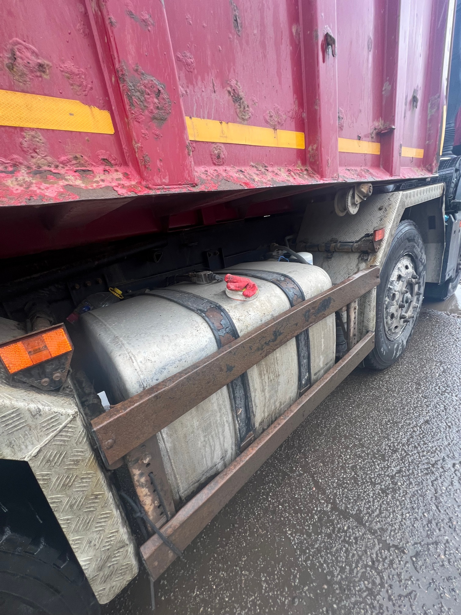 Самосвал КАМАЗ 65951-20001-92 C341-3F50-92 2021 г. - фото 17