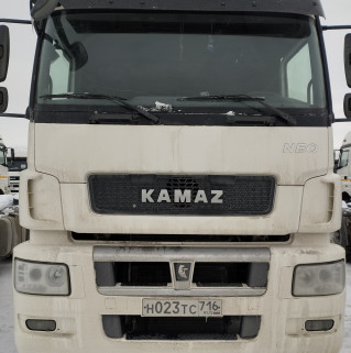 Седельный тягач КАМАЗ 5490-801-DC (газодизель)