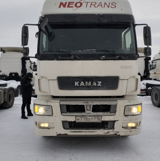 Седельный тягач КАМАЗ 5490-801-DC (газодизель)