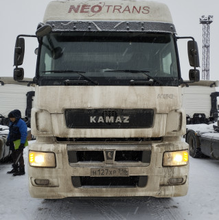 Седельный тягач КАМАЗ 5490-801-DC (газодизель)