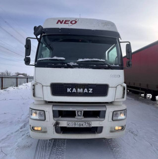 Седельный тягач КАМАЗ 5490-801-DC (газодизель)