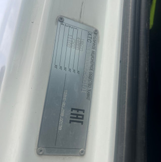 Седельный тягач КАМАЗ 5490-80802-90(5P) (СПГ)