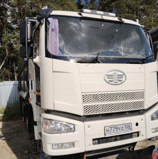FAW J6 8x4 Самосвал