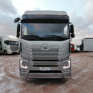 FAW JH6 4x2 Седельный тягач