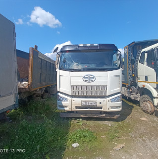 FAW J6 6x6 Самосвал