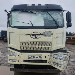 FAW J6 8x4 Самосвал