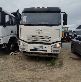 FAW J6 6x6 Самосвал