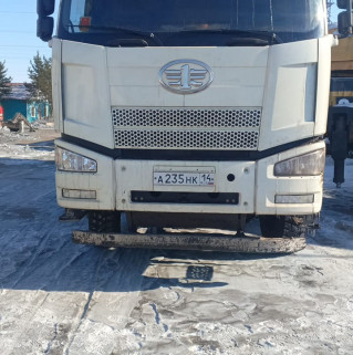 FAW J6 8x4 Самосвал