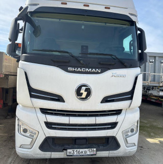 Shacman (Shaanxi) SX* 4x2 Седельный тягач