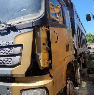 Shacman (Shaanxi) SX* 8x4 Самосвал