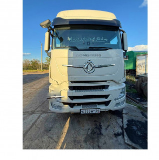 DongFeng DFH 4x2 Седельный тягач