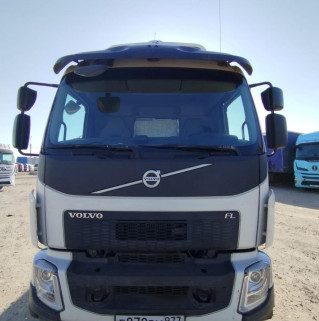 Центртранстехмаш АФ-4756* на шасси Volvo FL 4x2 Изотермический/рефрижератор с гидробортом