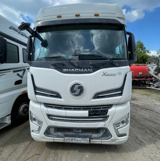 Shacman (Shaanxi) SX* 4x2 Седельный тягач