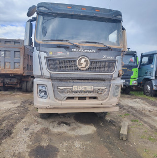 Shacman (Shaanxi) SX* 6x6 Седельный тягач