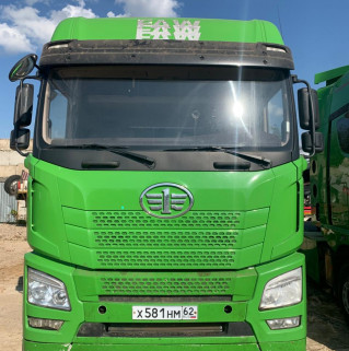 FAW JH6 6x4 Седельный тягач