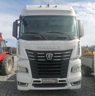 КамАЗ М1945 4x2 Седельный тягач