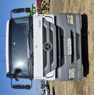 Mercedes-Benz AXOR 4x2 Седельный тягач