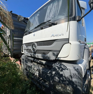 Mercedes-Benz AXOR 4x2 Седельный тягач