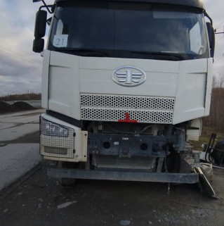 FAW J6 6x6 Самосвал