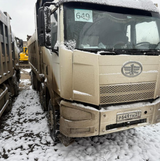 FAW J6 8x4 Самосвал