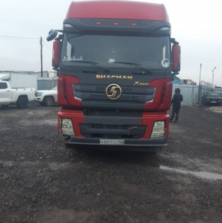 Shacman (Shaanxi) SX* 6x4 Седельный тягач