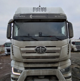 FAW J7 4x2 Седельный тягач