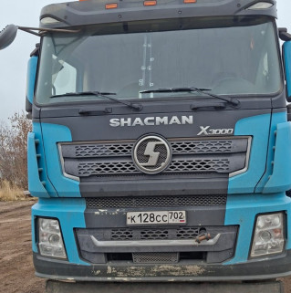 Shacman (Shaanxi) SX* 6x6 Седельный тягач