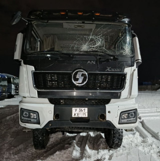 Shacman (Shaanxi) SX* 6x6 Самосвал