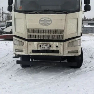 FAW J6 8x4 Самосвал