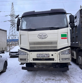 FAW J6 6x4 Самосвал